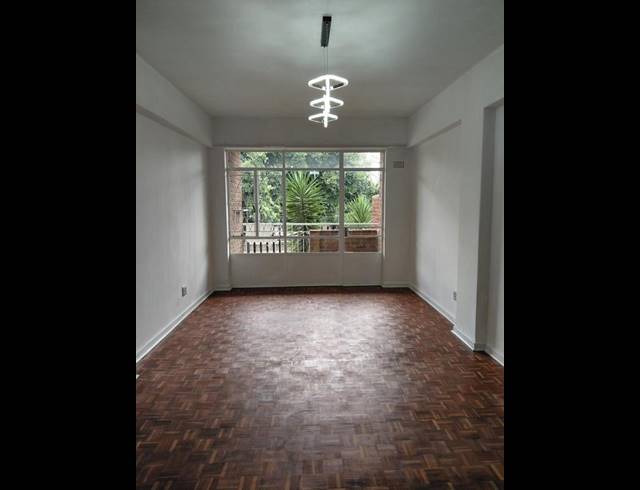 1 BEDROOM APARTMENT FOR SALE IN EMMARENTIA